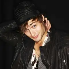 Douglas Booth